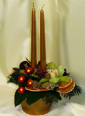 Kar&aacute;csonyi aj&aacute;nd&eacute;kkos&aacute;r, asztald&iacute;sszel, Martinivel &eacute;s Lindt csokival