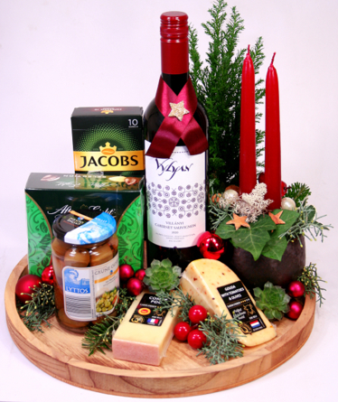 Virágposta - Gourmand karácsonyi ajándéktál minőségi magyar vörösborral