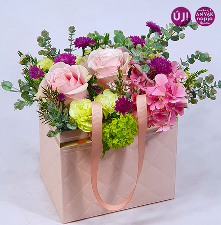 Virágposta - Pink Lady - rózsákkal és hortenziával