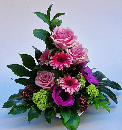 Virágposta - Virágtál rózsaszín rózsákkal