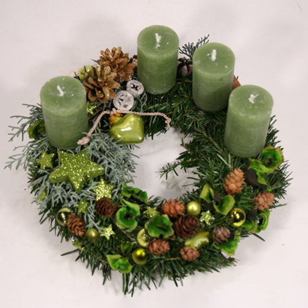 Virágposta - Adventi koszorú zöld hengergyertyákkal