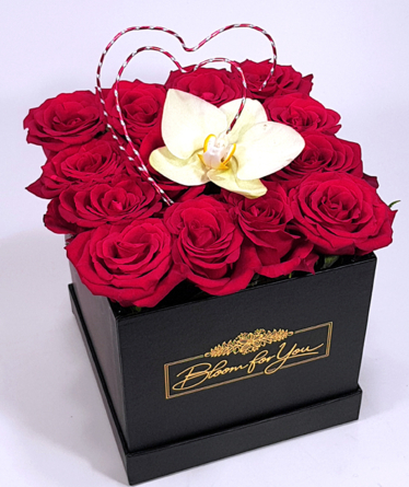 Virágposta - Mysterious rózsák orchideával - VIP rózsabox
